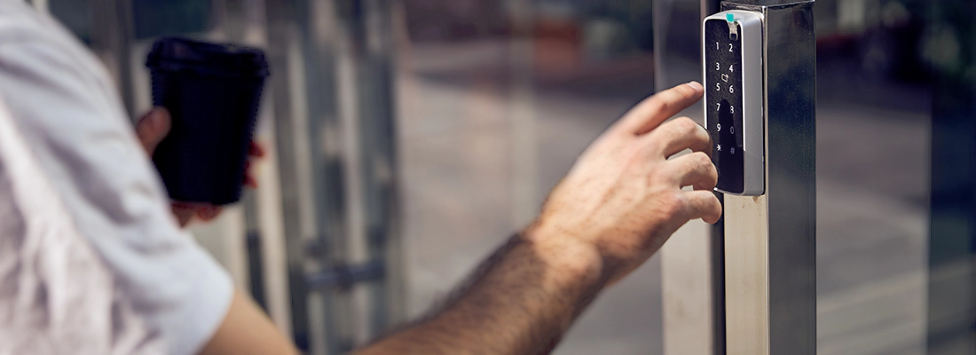 Enhance Storefront Security with Access Control Systems in Apopka, FL