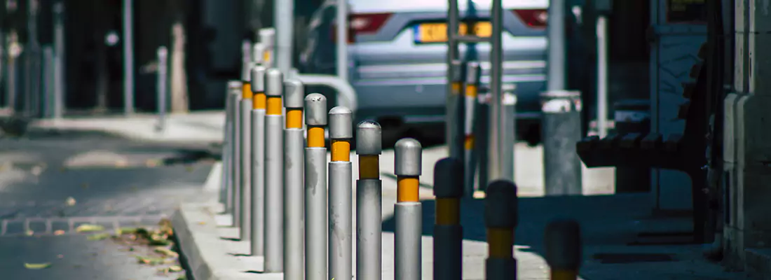 Safe and Convenient Retractable Barrier Column Systems for Properties in Apopka, FL